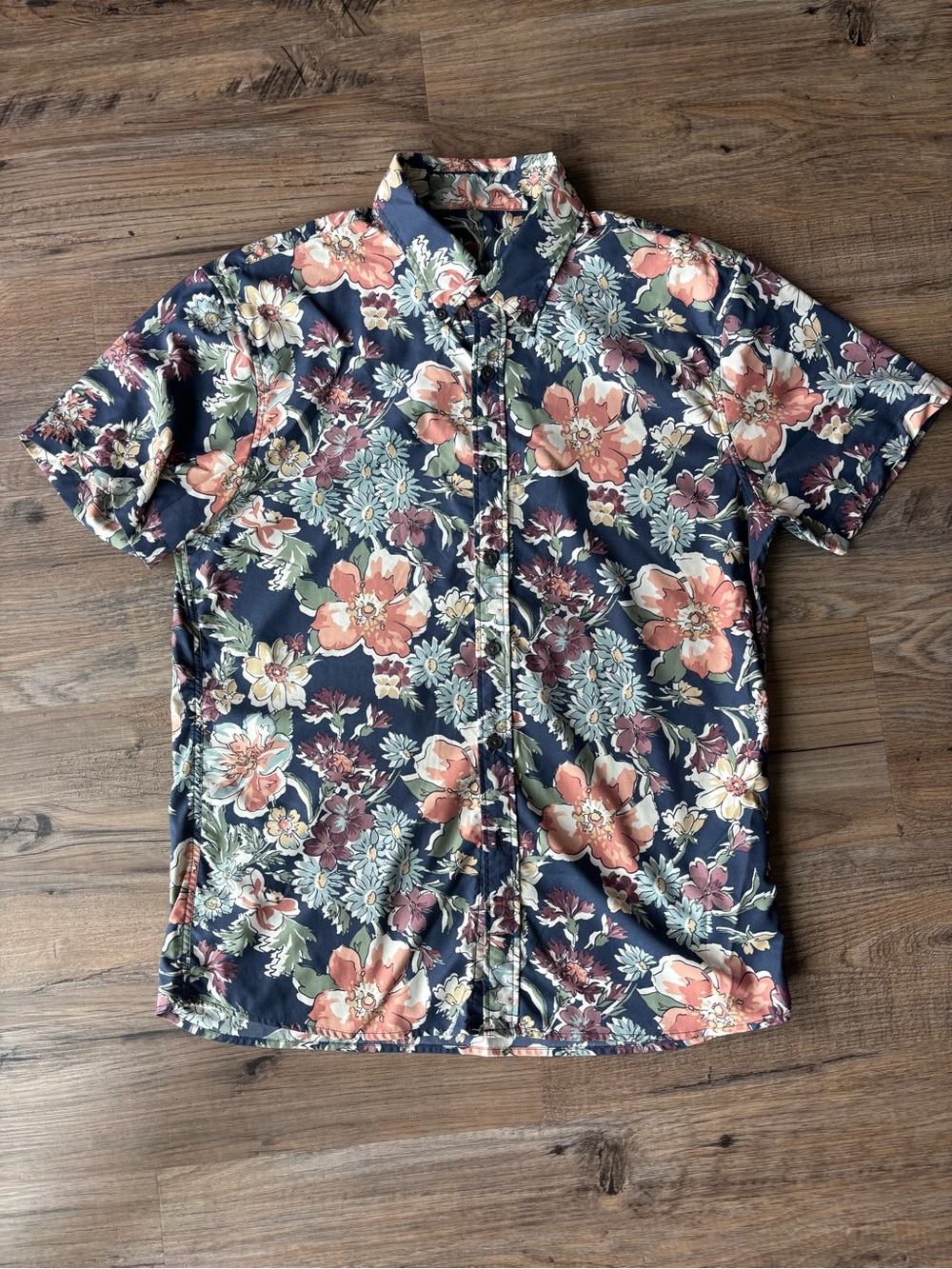 NWOT Abercrombie & Fitch Performance Button-Up Shirt, size small